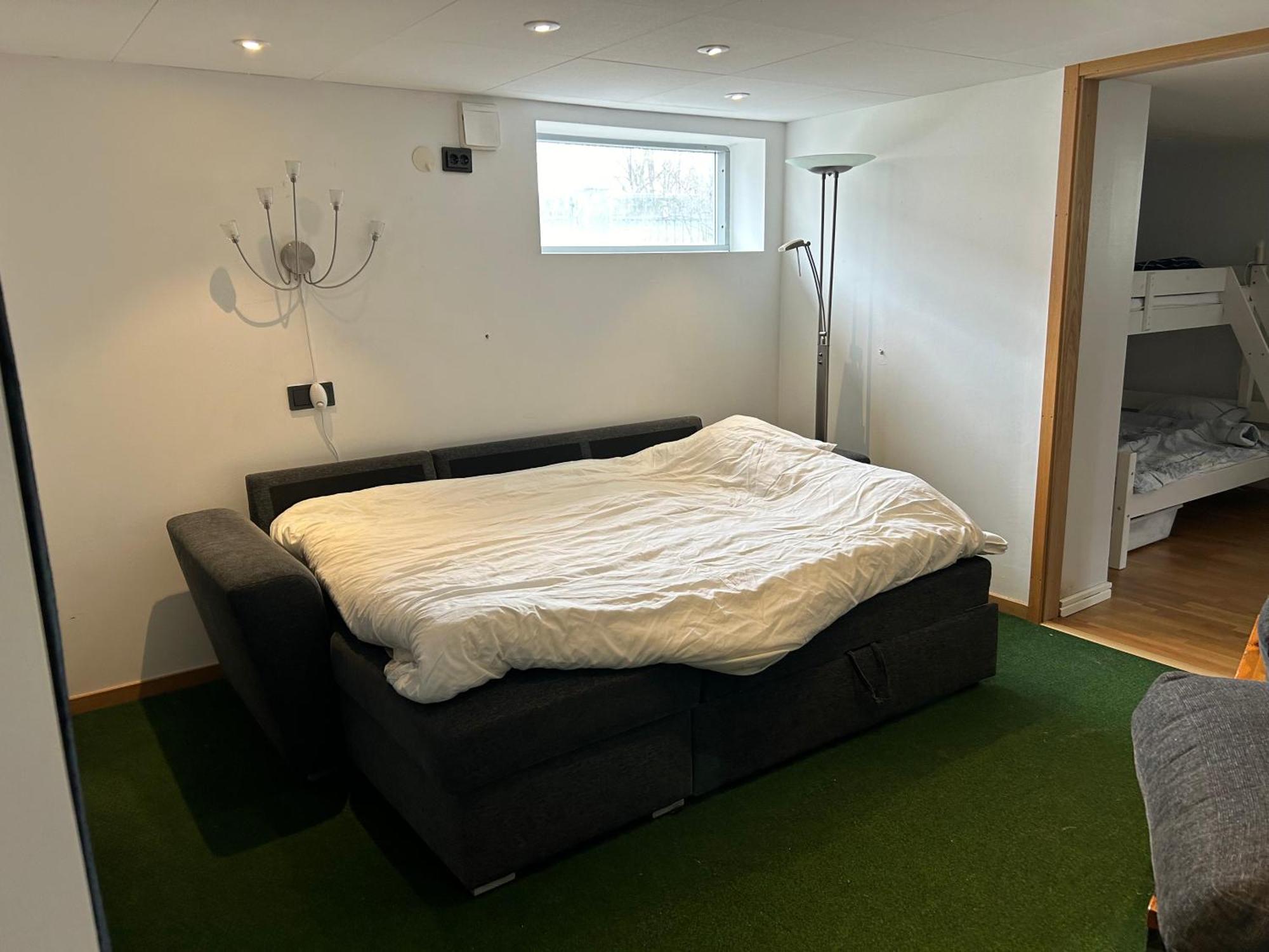 Kaellarlaegenhet Floragatan Apartment Halmstad Bagian luar foto