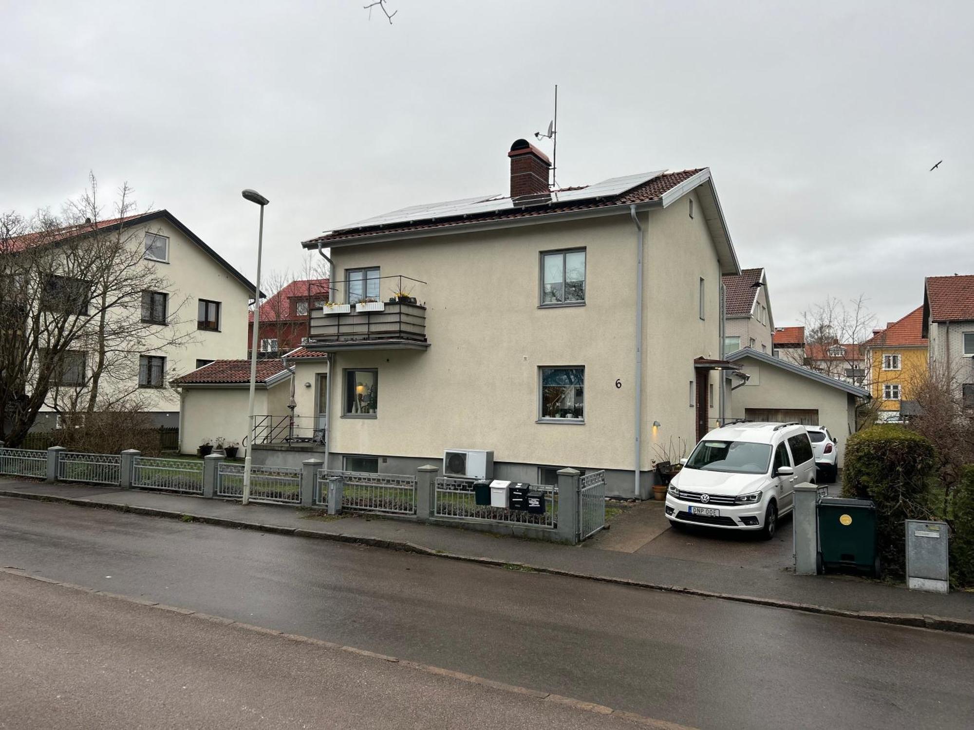 Kaellarlaegenhet Floragatan Apartment Halmstad Bagian luar foto