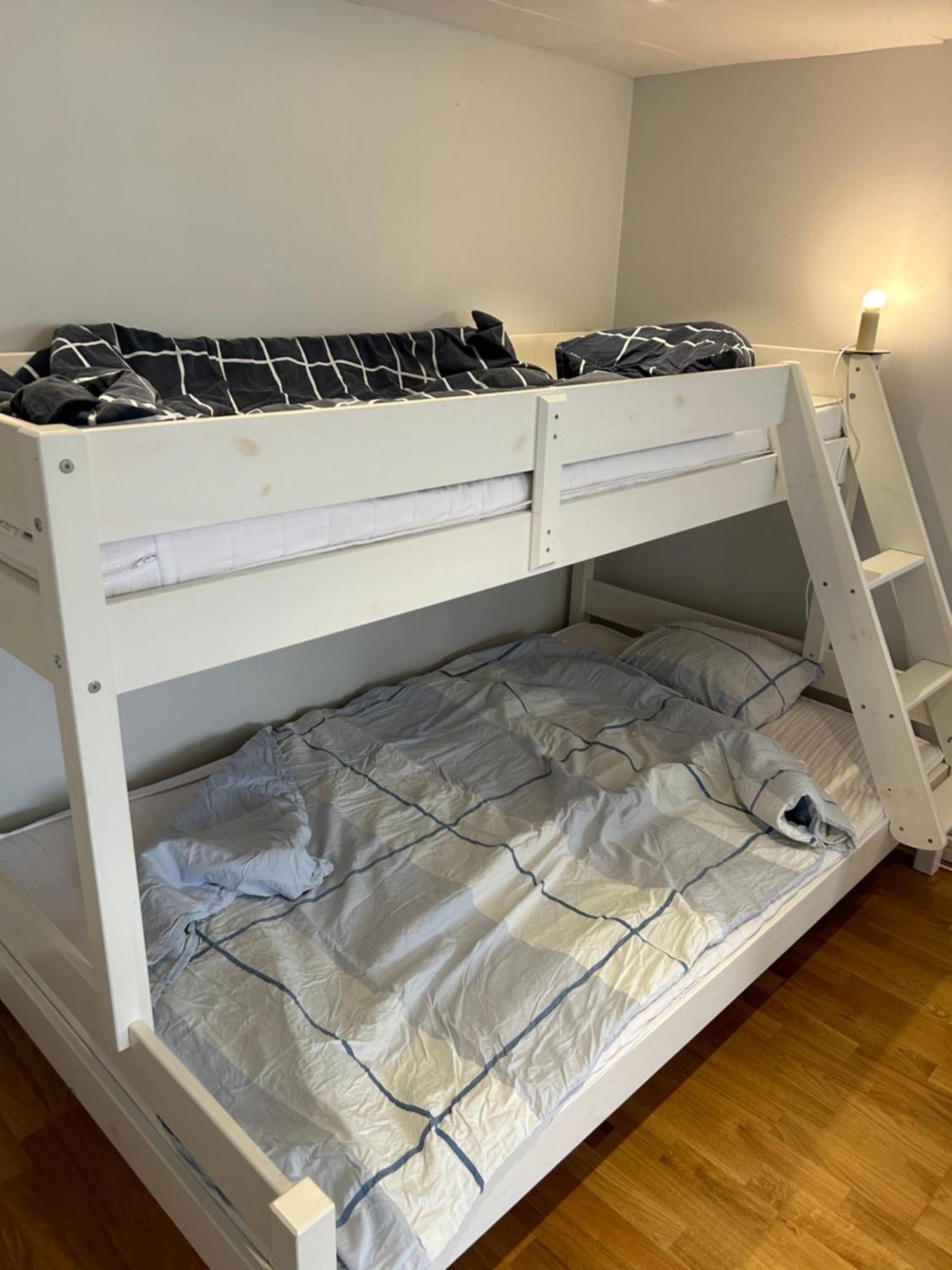 Kaellarlaegenhet Floragatan Apartment Halmstad Bagian luar foto
