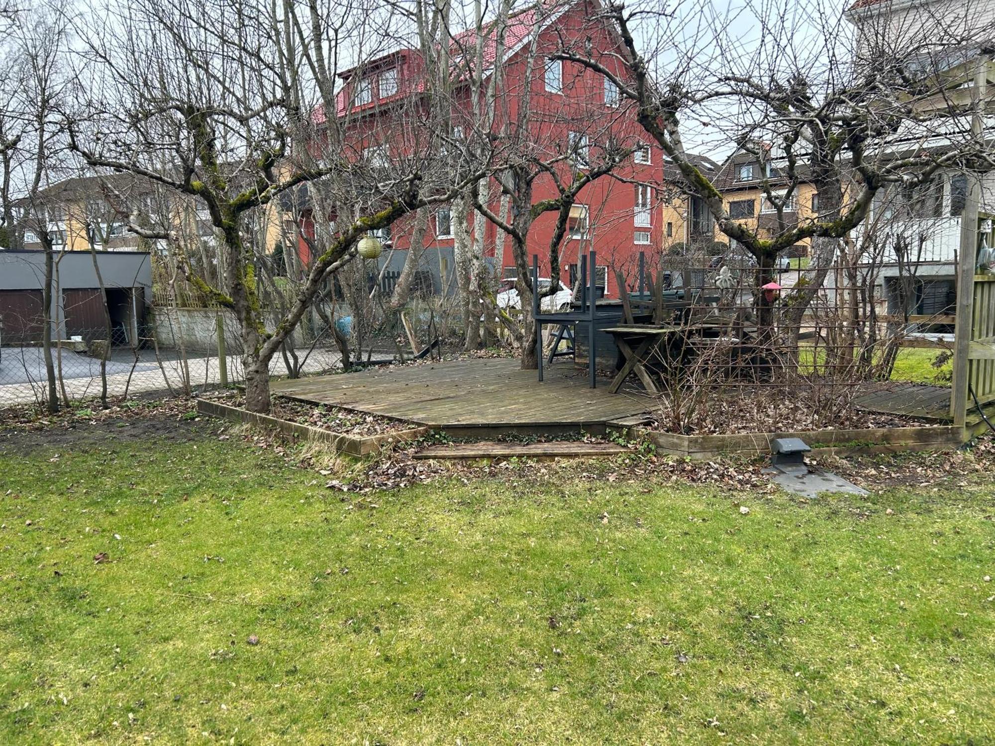 Kaellarlaegenhet Floragatan Apartment Halmstad Bagian luar foto