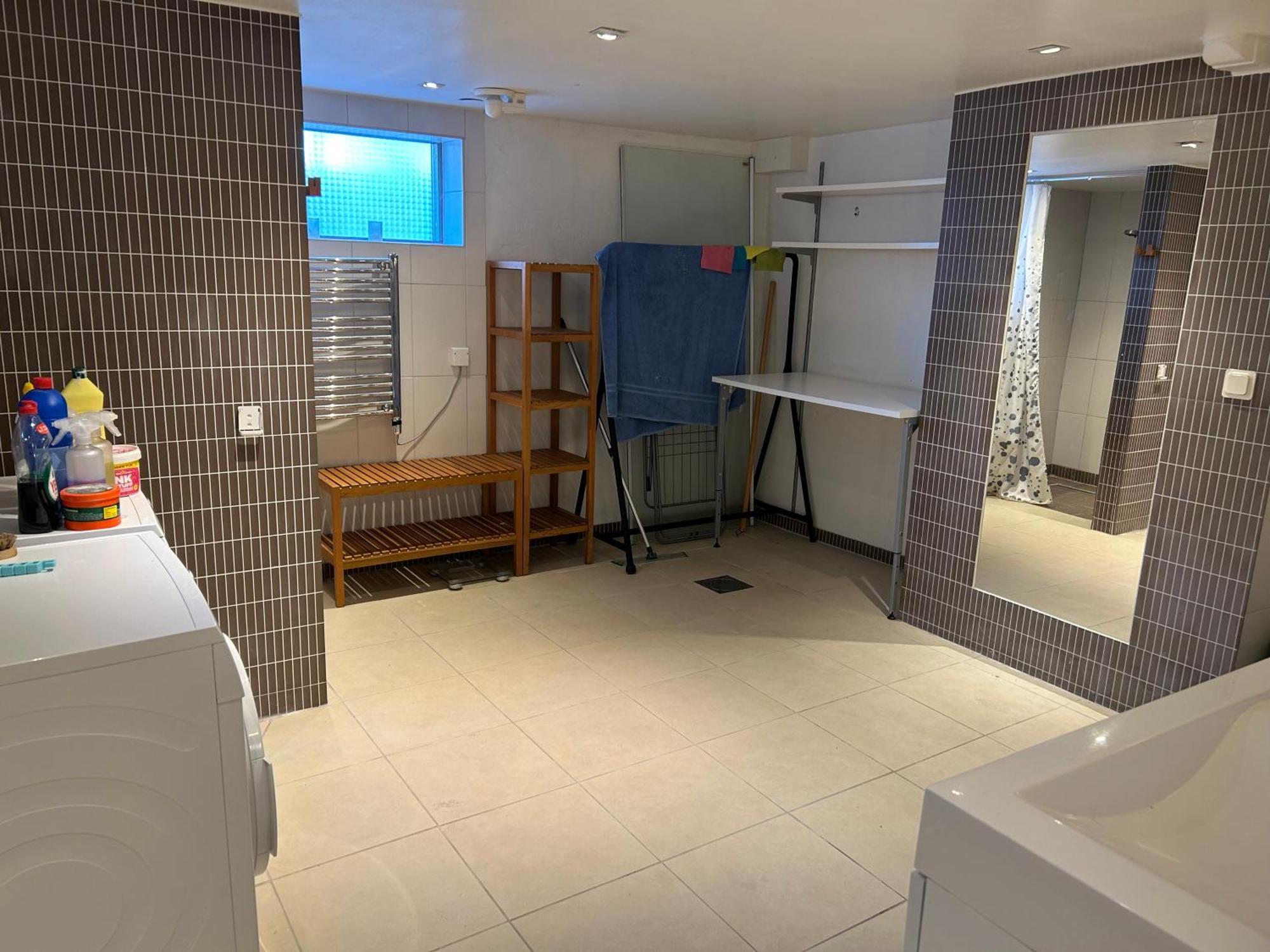 Kaellarlaegenhet Floragatan Apartment Halmstad Bagian luar foto